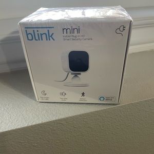 Blink mini plug-in smart security camera never used
